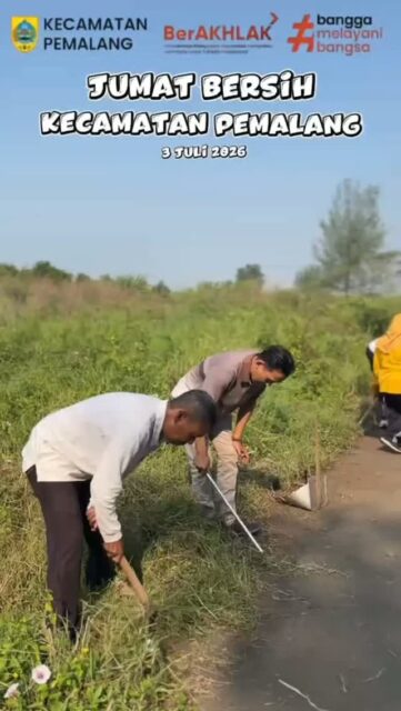 Jaga kebersihan, hargai alam, dan nikmati indahnya lingkungan yang terjaga dengan baik.

Berdasarkan SE Gubernur Jateng No 600.4/0001544/Tahun 2026 Tentang Gerakan Jawa Tengah ASRI dan SE Mendagri No 600.11/889/SJ Ttg Pelaksanaan Gerakan Indonesia ASRI, SE Bupati Pemalang Tentang Gerakan Indonesia ASRI dan Pemalang RHAPSODI serta SE Bupati Pemalang No 000.8/101/2026 Tentang Transformasi Budaya Kerja ASN Di Lingkungan Pemerintahan Kab Pemalang

Kecamatan Pemalang melaksanakan kegiatan Jumat Bersih di Area Sirkuit Pantai Widuri

📅Jumat, 3 Juli 2026

#berakhlak 
#banggamelayanibangsa 
#kecamatanpemalang 
#indonesiaasri 
#jatengasri